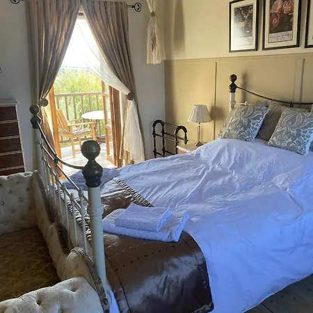 Habitación en casa particular Olive Tree House Anoyira