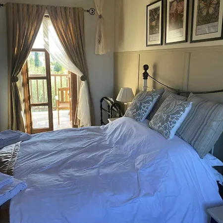 Olive Tree House Anoyira