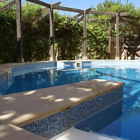 Olive Tree House Privat bolig Anoyira