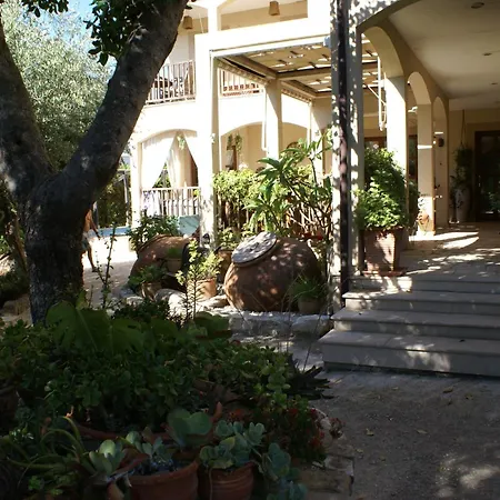 Olive Tree House Anoyira