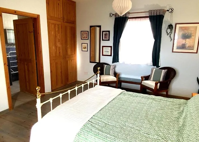 Olive Tree House * Anoyira