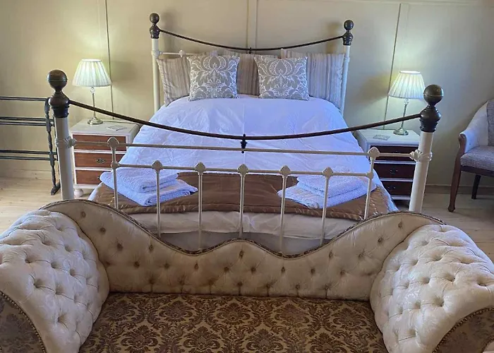 ホームステイ Olive Tree House Anoyira