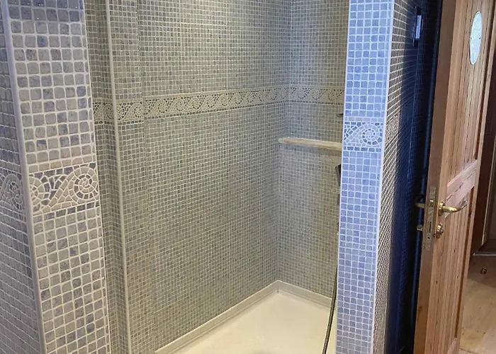 Olive Tree House * Anoyira